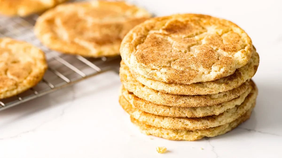 A plate of classic snickerdoodle cookies